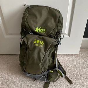 Forest Green REI Co-op National Park Service Traverse 28 Backpack